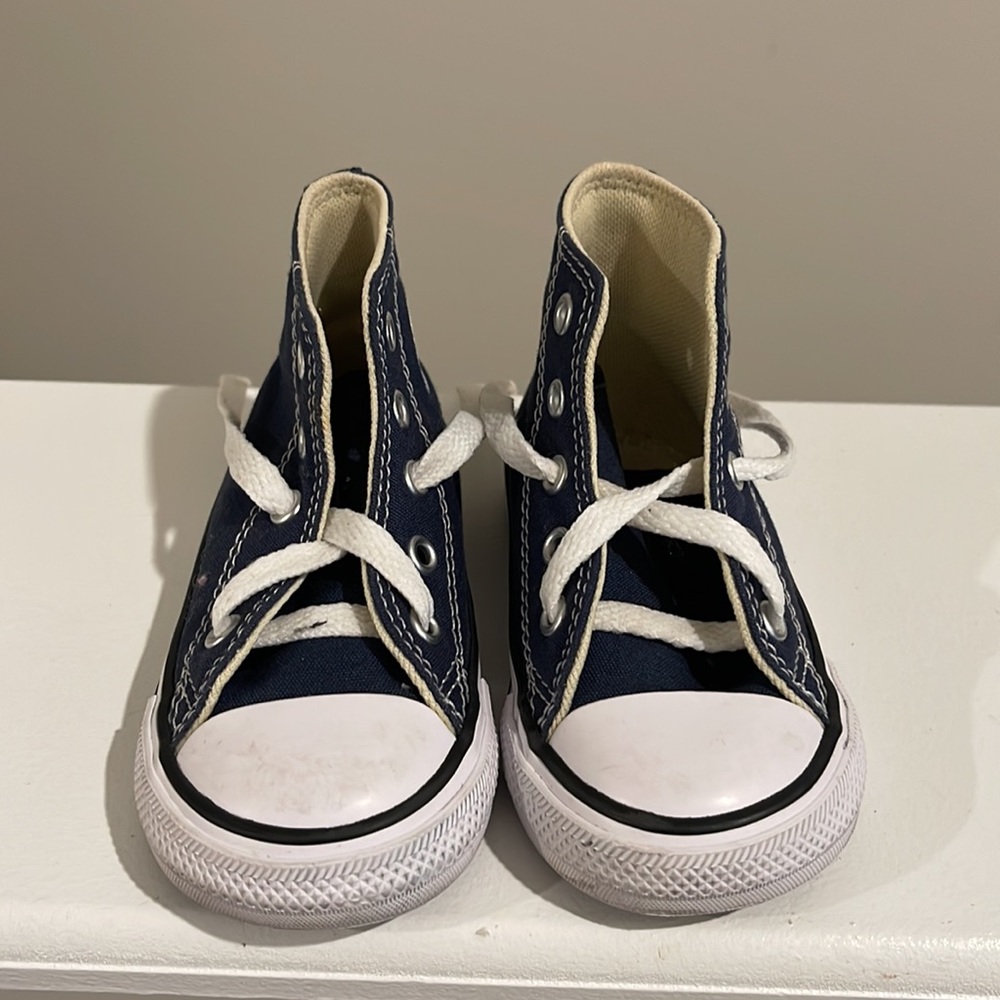 Converse Navy Blue Unisex Sneakers Size 5
